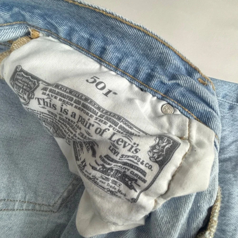 Levi's Premium 501 Mens Straight Leg Distressed Jeans Light Wash Button Fly